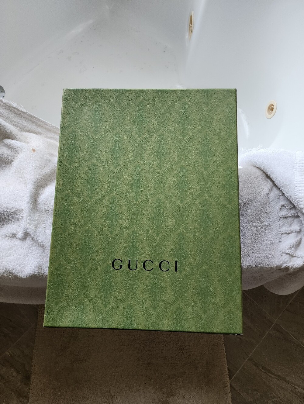 Gucci Box 16.5x12.5x3.75